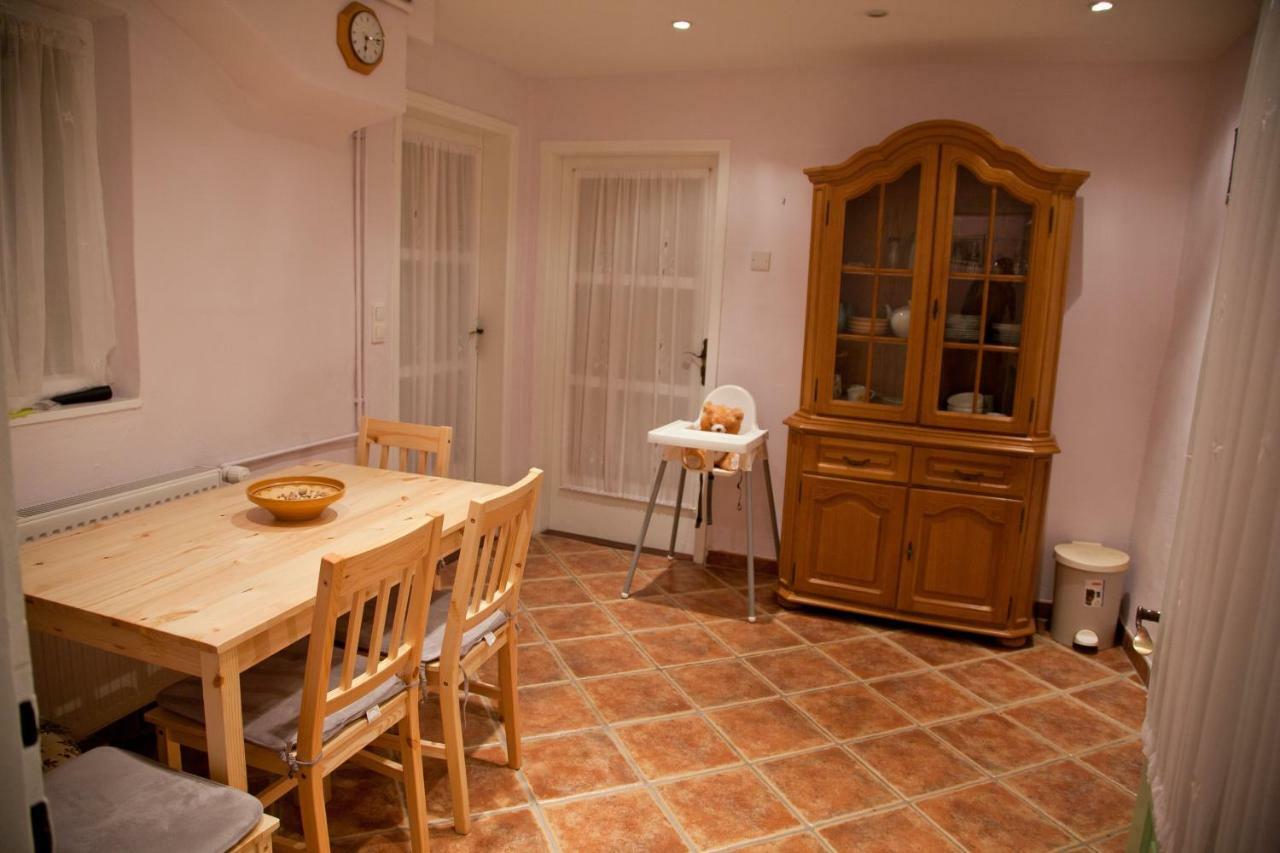 הוילה בוהין The 1882 Old House Vodnikova מראה חיצוני תמונה